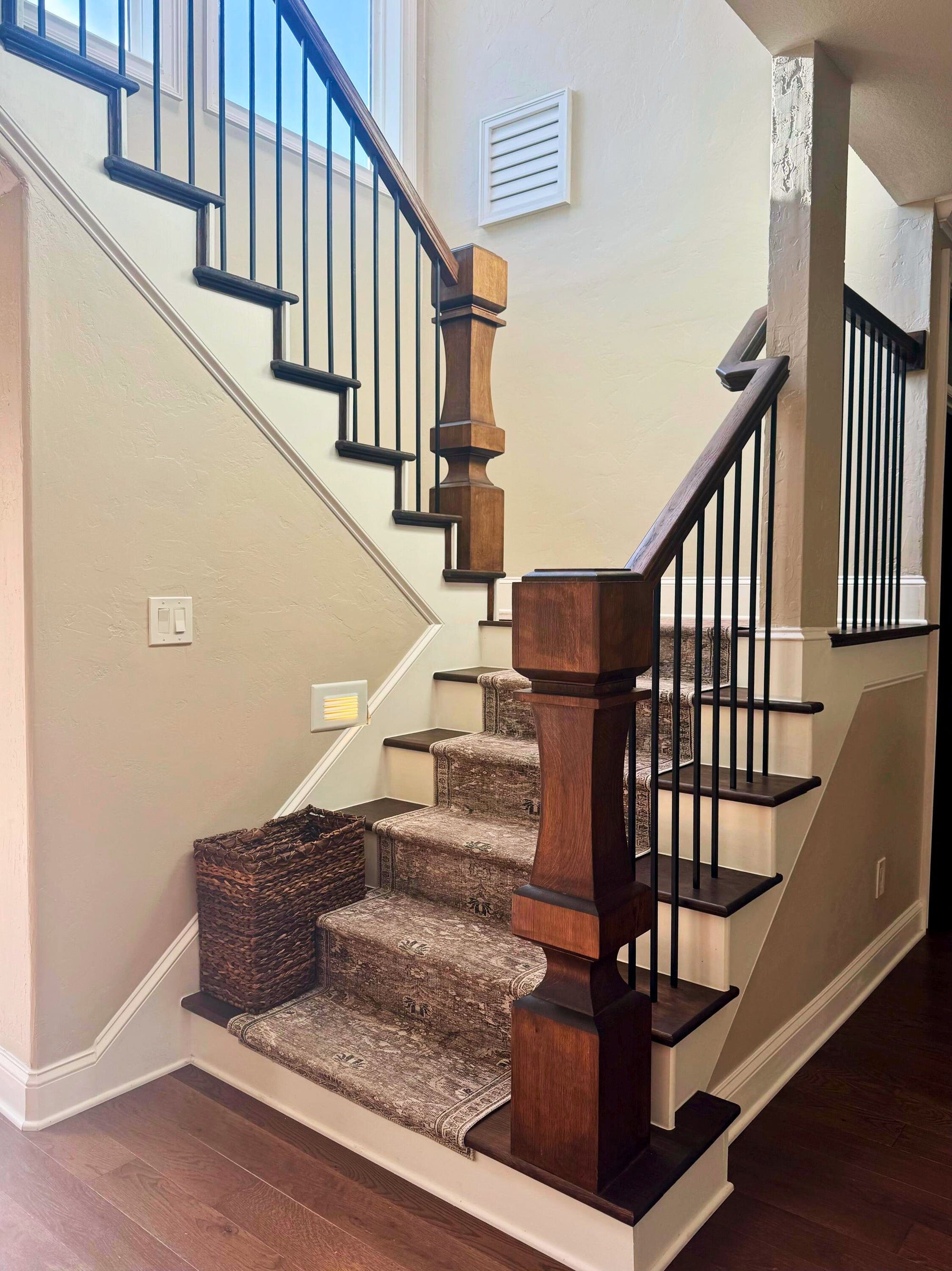 Great Modern Newel Post