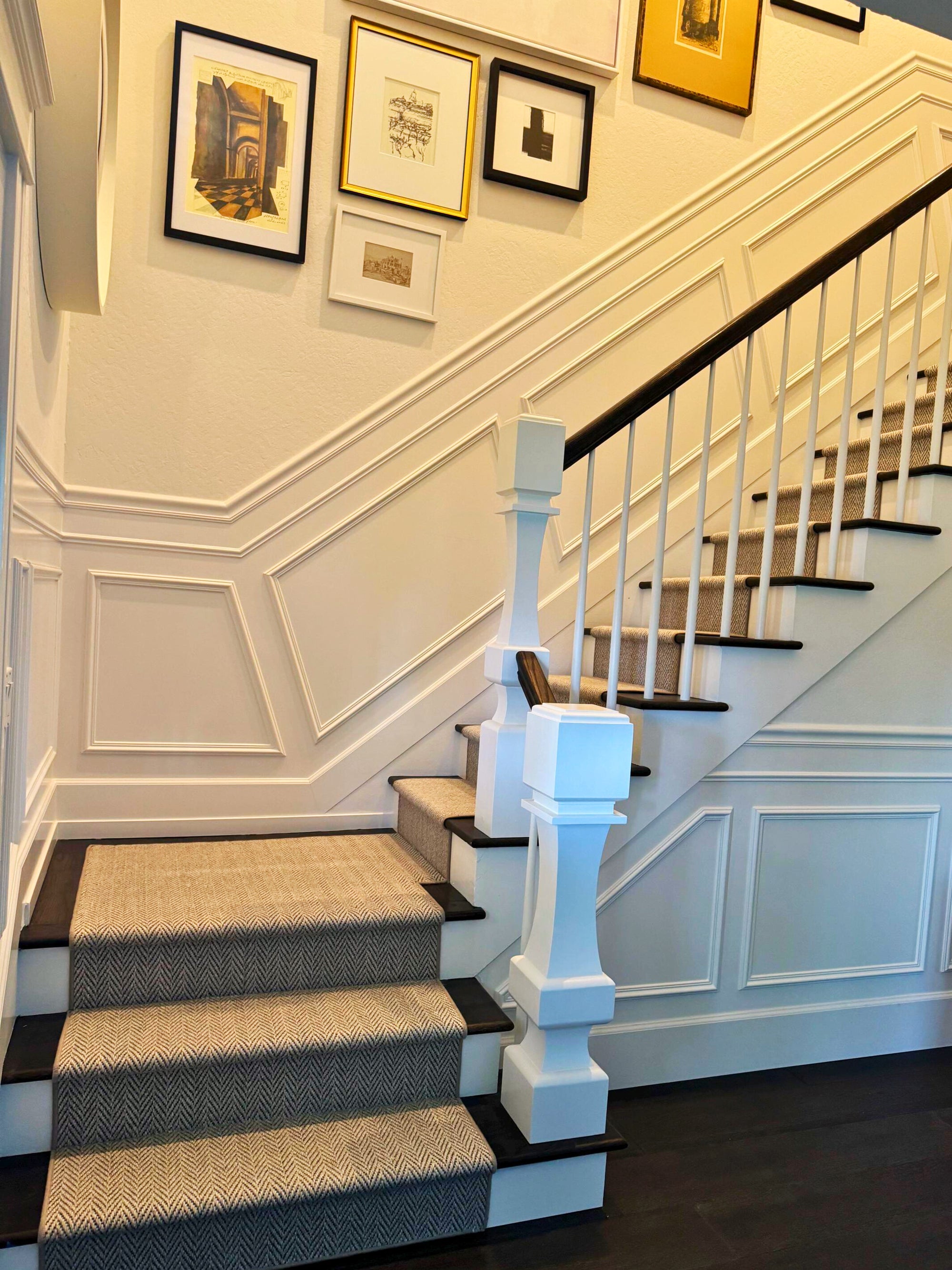 Great Modern Newel Post