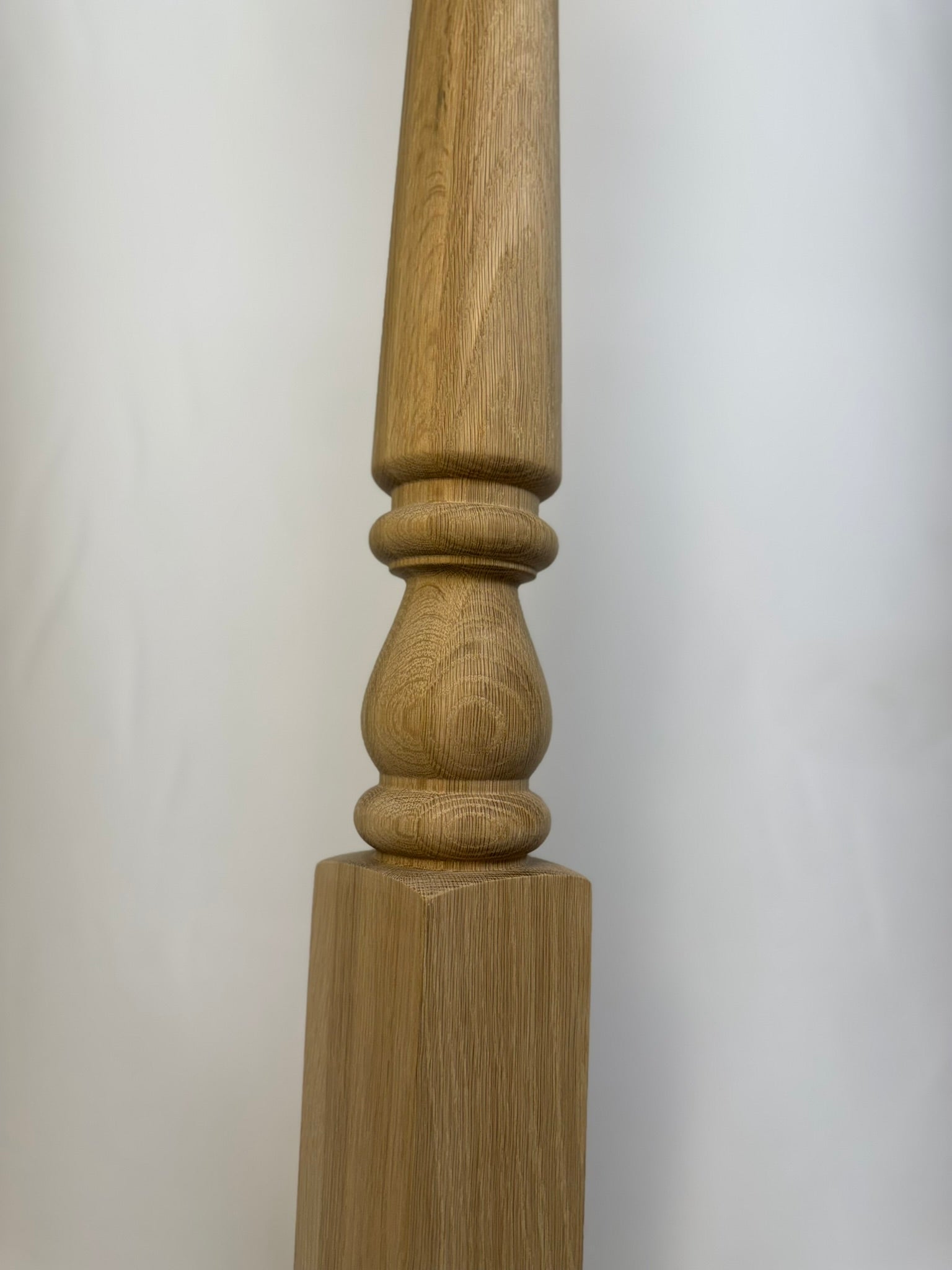 Turned Newel Post NP037