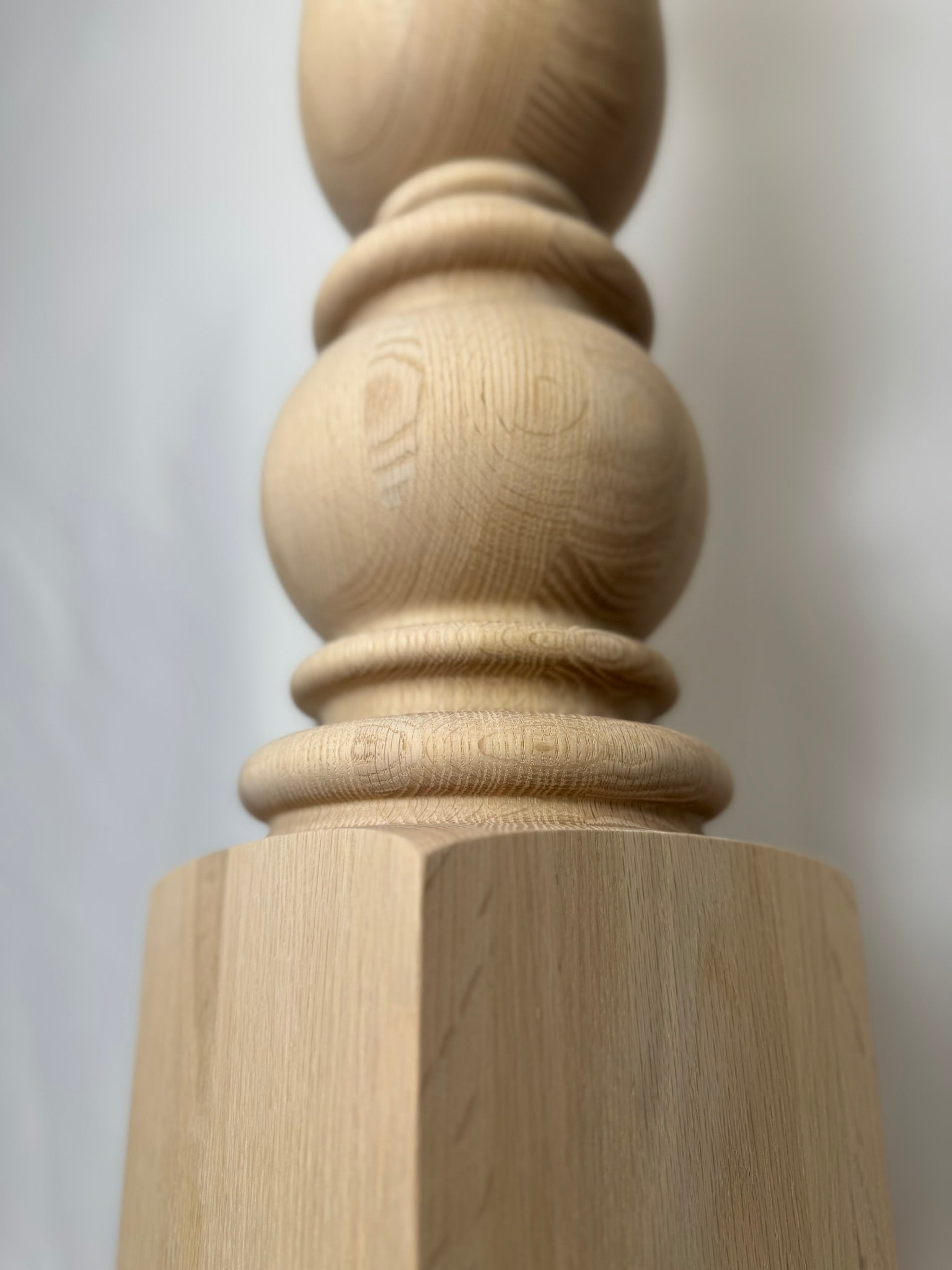 Turned Newel Post NP040