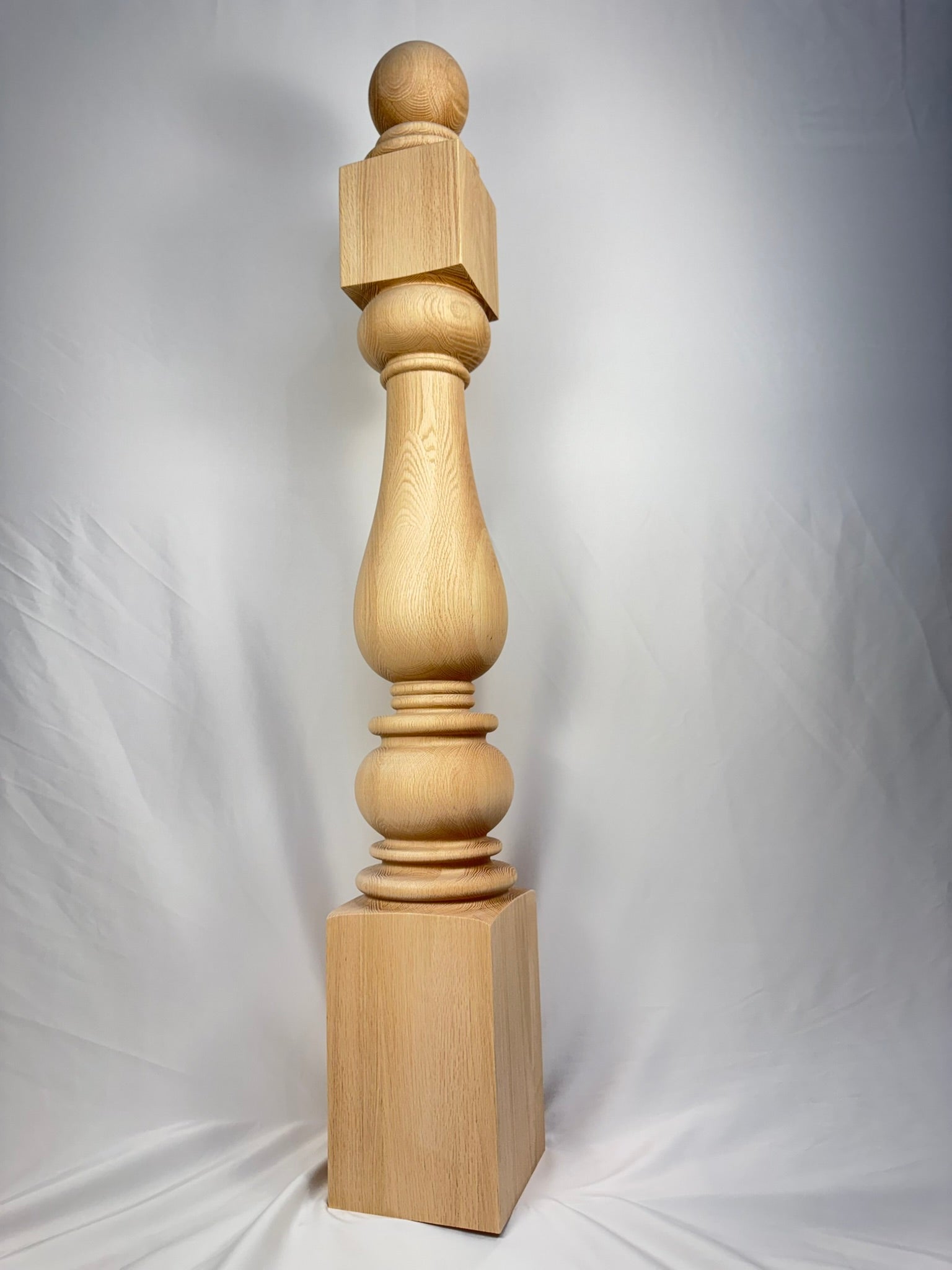 Turned Newel Post NP040